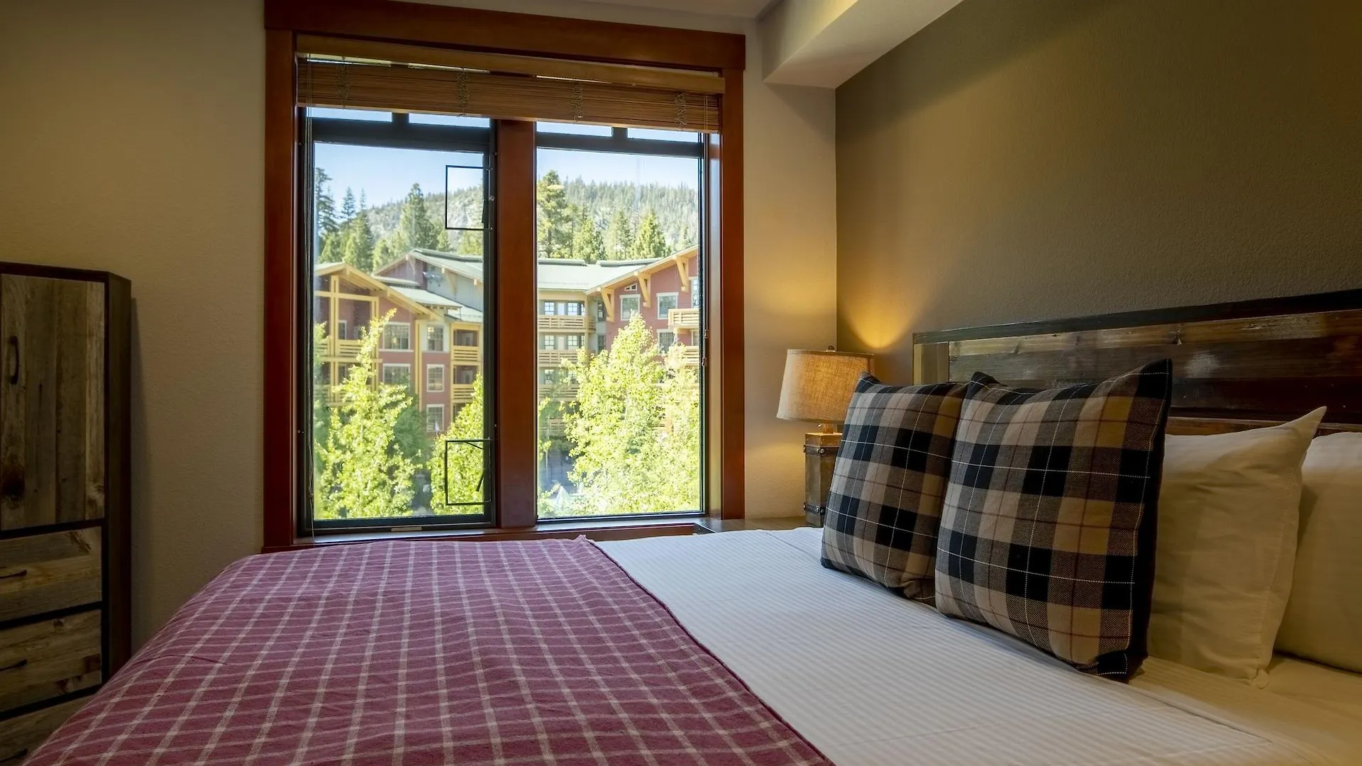 The Village Lodge Mammoth Lakes