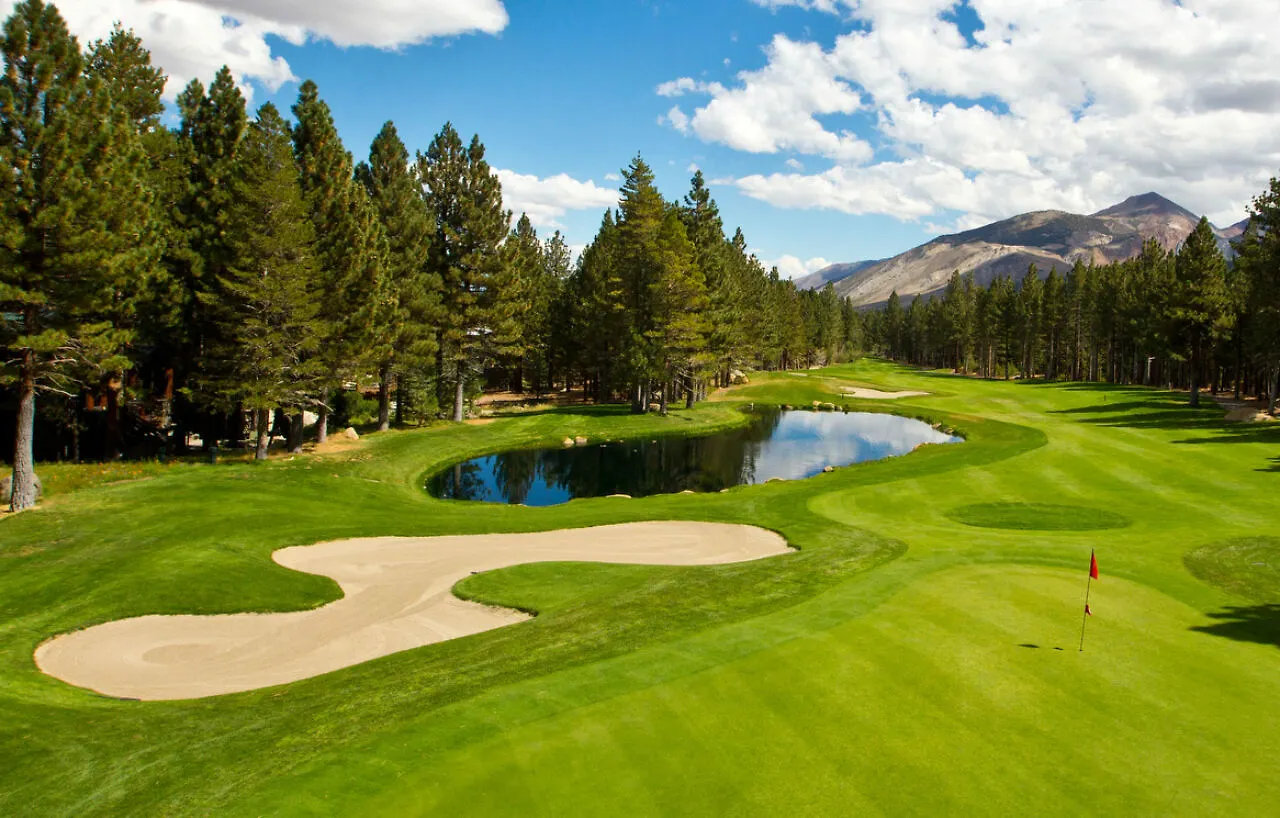 The Village Lodge Mammoth Lakes 4*,