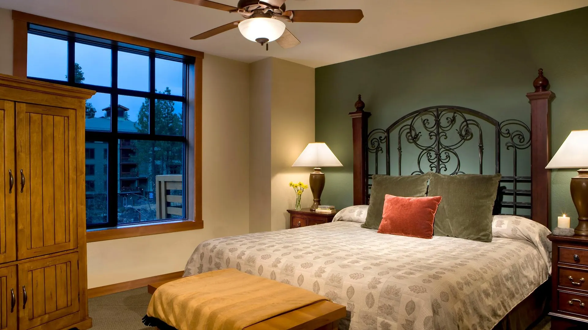 The Village Lodge Mammoth Lakes Resort