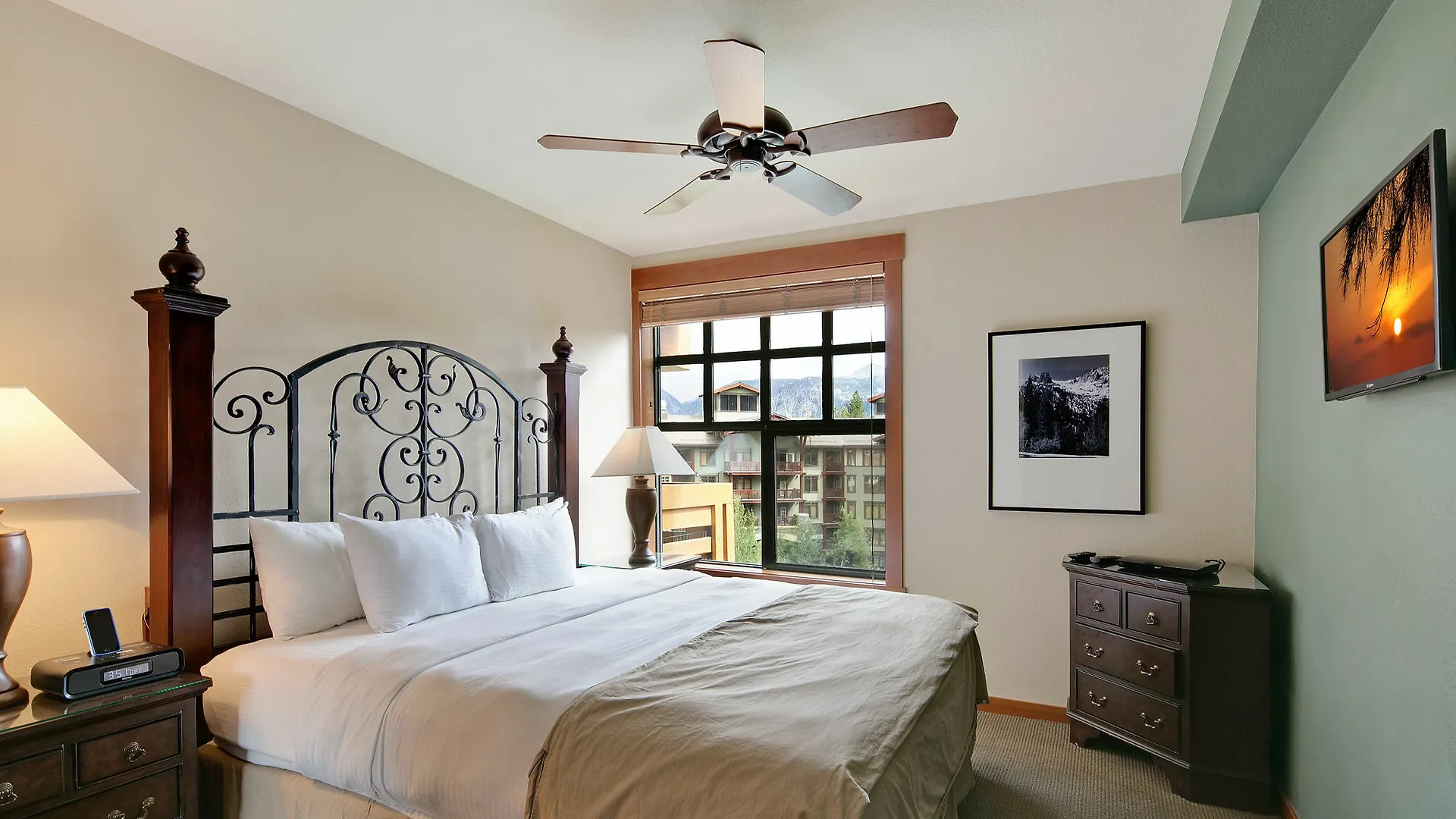 The Village Lodge Mammoth Lakes