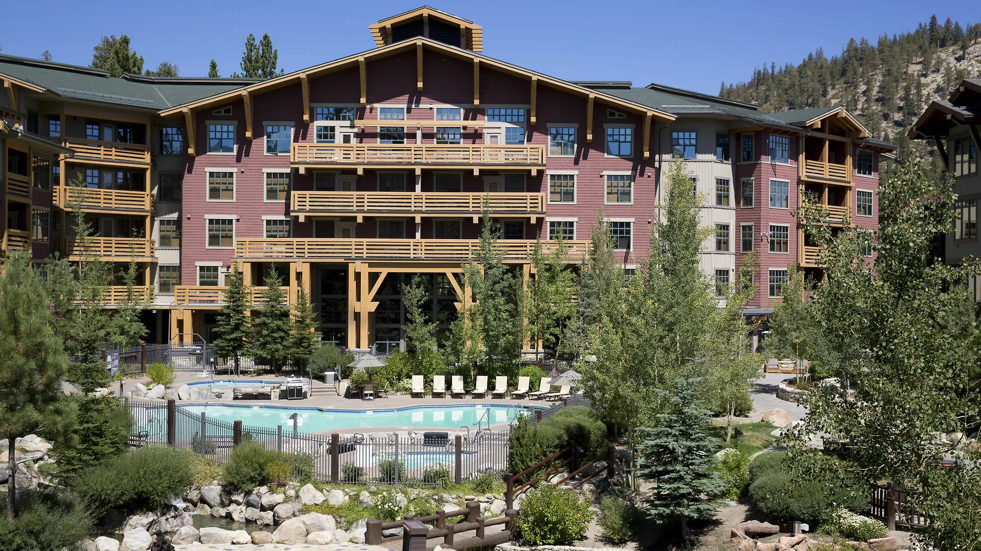 The Village Lodge Mammoth Lakes