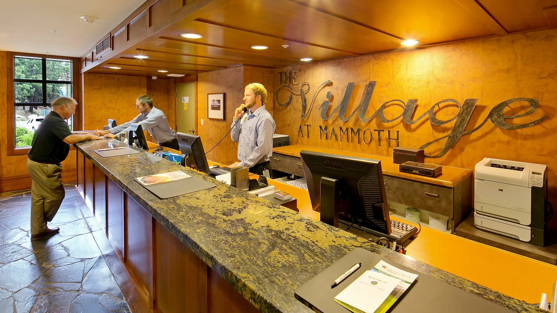 **** Feriested The Village Lodge Mammoth Lakes USA